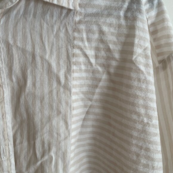 Elizabeth and James Striped Button Down Top - Picture 4 of 6